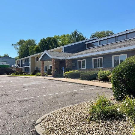 Nichols Inn&Suites Hastings Buitenkant foto