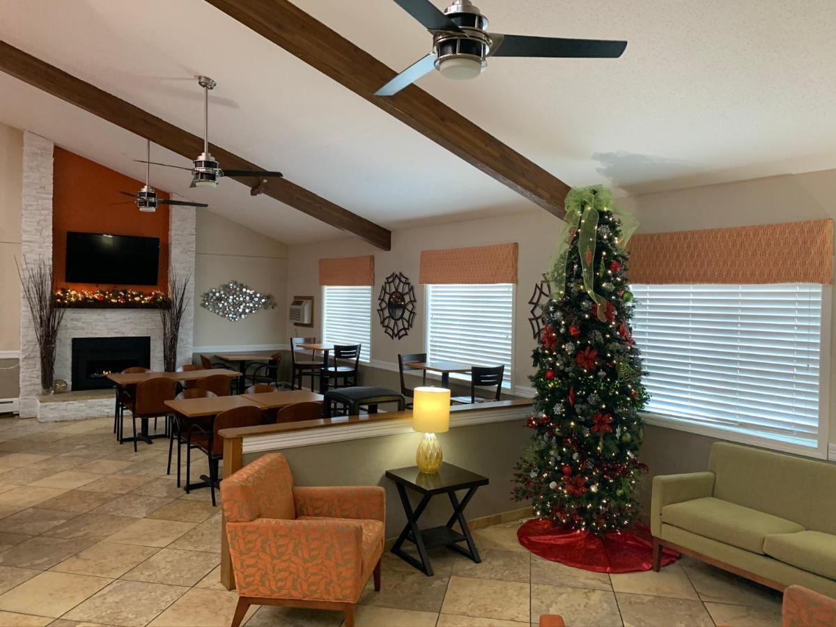 Nichols Inn&Suites Hastings Buitenkant foto