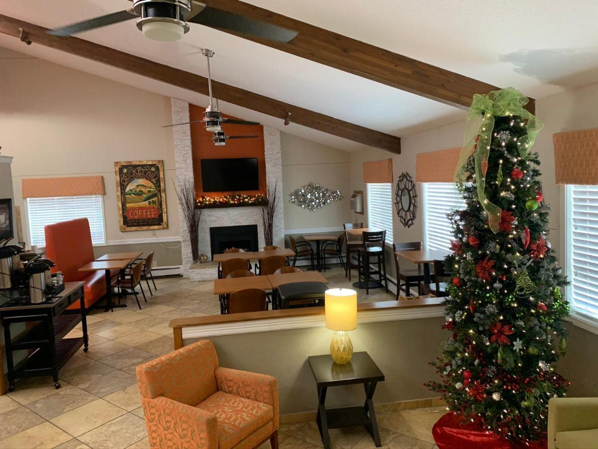 Nichols Inn&Suites Hastings Buitenkant foto