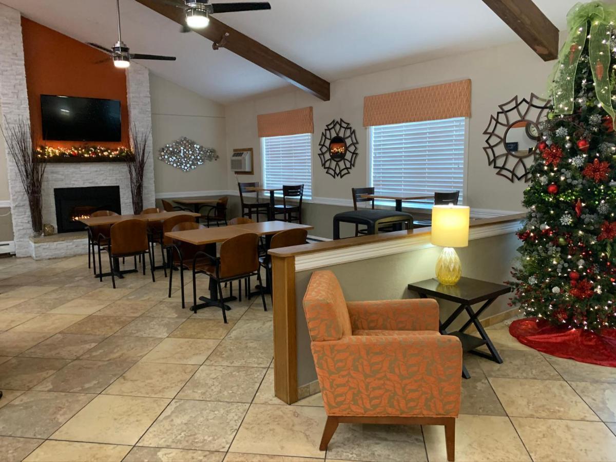 Nichols Inn&Suites Hastings Buitenkant foto