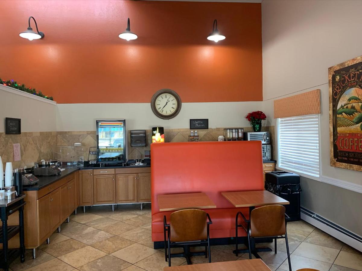Nichols Inn&Suites Hastings Buitenkant foto